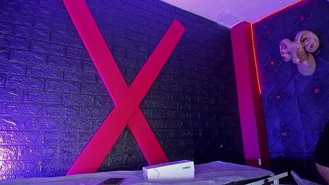 LolaXXXperience online show from 11/04/25, 11:42