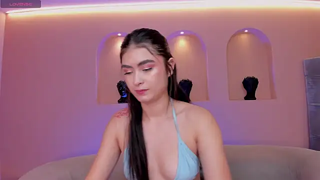 LucyWeiss  online show from 10/16/25, 08:10