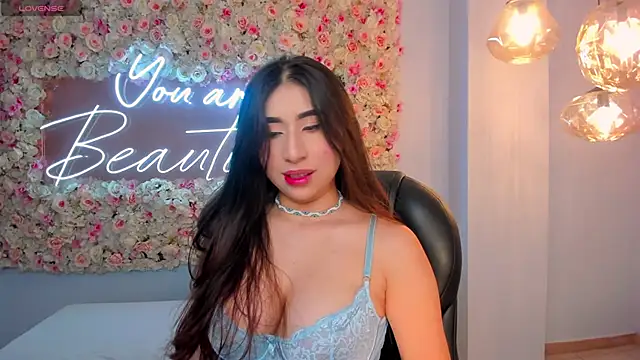 MayaMoretti  online show from 10/24/25, 03:36