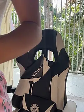 Yuli arabic online show from 04/21/26, 04:01