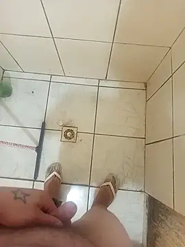 Snapshot of euuuuhmig chatting on 02/25/26, 10:03 euuuuhmig online show from 02/25/26, 10:03