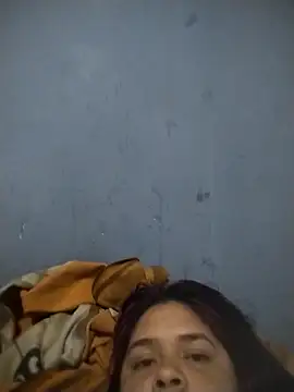 Snapshot of Marianny_1219 chatting on 09/22/25, 04:03 Marianny 1219 online show from 09/22/25, 04:03