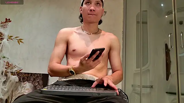 enzo steel online show from 10/28/25, 02:26