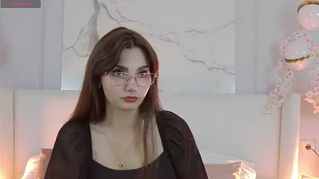 LeaMelone online show from 09/10/25, 07:25