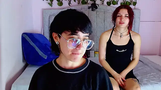 Snapshot of Britney_thx chatting on 12/15/25, 03:55 Britney thx online show from 12/15/25, 03:55