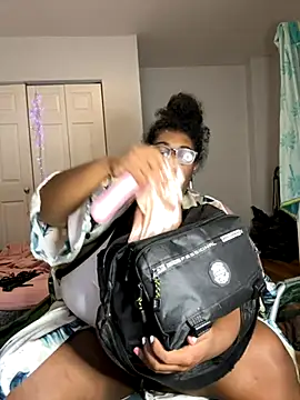 Snapshot of bunbun420247 chatting on 09/18/25, 11:01 bunbun420247 online show from 09/18/25, 11:01