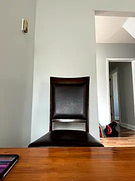 Snapshot of bunbun420247 chatting on 10/15/25, 04:18 bunbun420247 online show from 10/15/25, 04:18