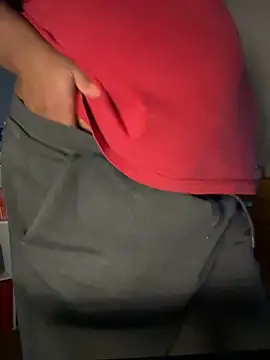 Snapshot of bunbun420247 chatting on 11/21/25, 02:32 bunbun420247 online show from 11/21/25, 02:32