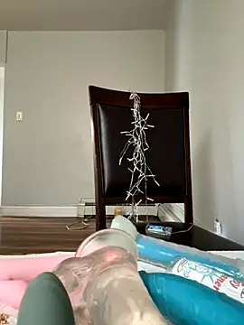 Snapshot of bunbun420247 chatting on 11/26/25, 08:43 bunbun420247 online show from 11/26/25, 08:43