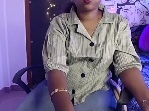 Snapshot of Zellybean_telugu chatting on 10/10/25, 09:30 Zellybean telugu online show from 10/10/25, 09:30
