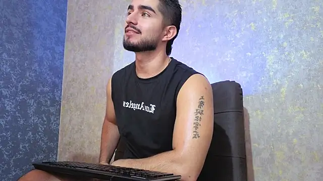 Snapshot of zayn_maximoff chatting on 01/17/26, 11:59 zayn maximoff online show from 01/17/26, 11:59