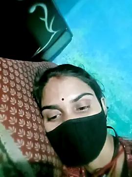 Snapshot of Nishaa_ji chatting on 10/05/25, 11:13 Nishaa ji online show from 10/05/25, 11:13