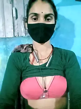 Snapshot of Nishaa_ji chatting on 10/18/25, 10:21 Nishaa ji online show from 10/18/25, 10:21