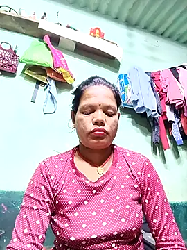 Snapshot of Sapna_ji45 chatting on 10/02/25, 06:48 Sapna ji45 online show from 10/02/25, 06:48