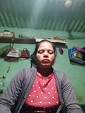 Snapshot of Sapna_ji45 chatting on 10/13/25, 03:01 Sapna ji45 online show from 10/13/25, 03:01