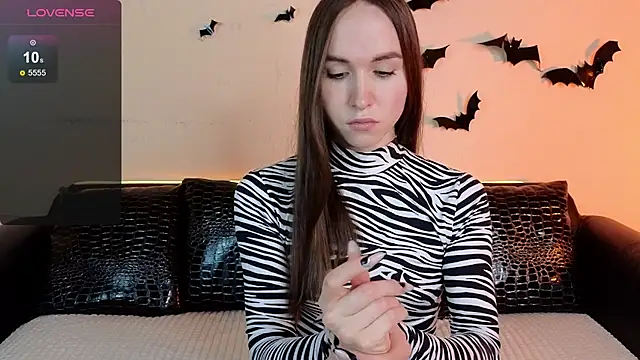 Angeel Kate online show from 11/05/25, 11:43