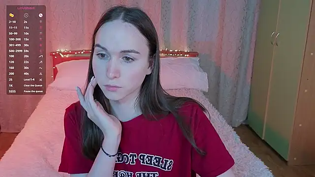 Angeel Kate online show from 03/24/26, 04:39