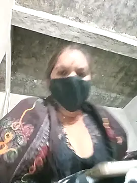 suhani sharmj online show from 12/18/25, 10:49