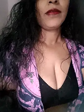 Deepa Sharma143 online show from 12/03/25, 02:08