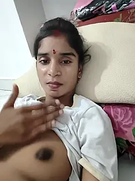 Snapshot of Hot-Soniya2 chatting on 09/23/25, 05:38 Hot-Soniya2 online show from 09/23/25, 05:38