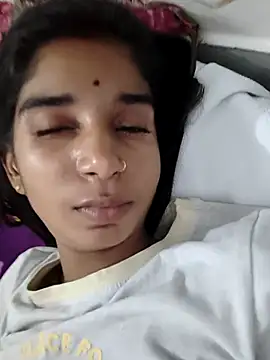 Snapshot of Hot-Soniya2 chatting on 09/28/25, 09:53 Hot-Soniya2 online show from 09/28/25, 09:53