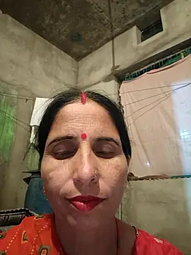 Snapshot of Hot_liya54 chatting on 09/28/25, 05:51 Hot liya54 online show from 09/28/25, 05:51