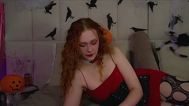 Snapshot of AgataFoxley chatting on 10/27/25, 07:45 AgataFoxley online show from 10/27/25, 07:45