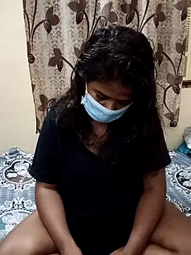 Snapshot of HAANNIAA chatting on 11/05/25, 07:47 HAANNIAA online show from 11/05/25, 07:47