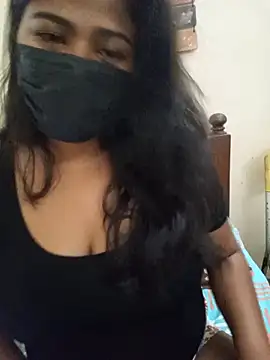 Snapshot of HAANNIAA chatting on 12/15/25, 12:42 HAANNIAA online show from 12/15/25, 12:42