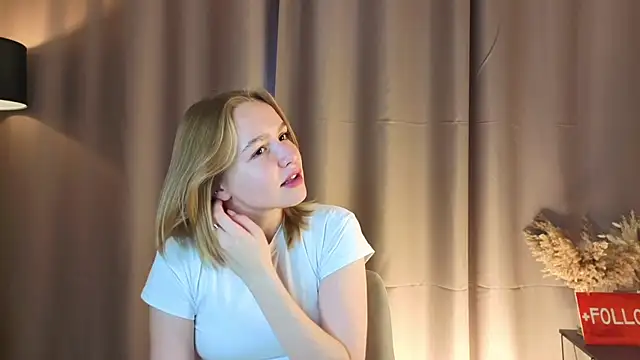 Snapshot of VinnieSerrano chatting on 09/10/25, 01:11 VinnieSerrano online show from 09/10/25, 01:11