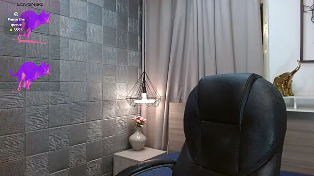 Snapshot of Iantwink18 chatting on 10/29/25, 08:43 Iantwink18 online show from 10/29/25, 08:43