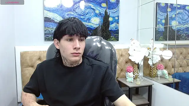 Snapshot of Iantwink18 chatting on 11/13/25, 03:16 Iantwink18 online show from 11/13/25, 03:16