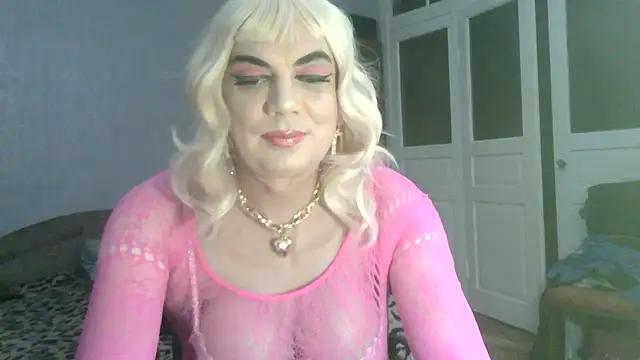 NiraFrost online show from 11/16/25, 05:51