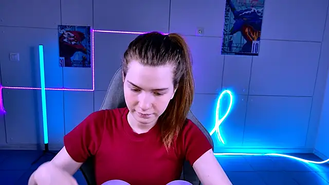 AliceCUNTach online show from 10/10/25, 05:17