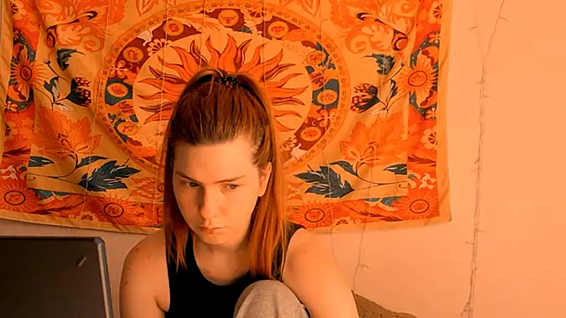 Snapshot of AliceCUNTach chatting on 06/12/26, 05:06 AliceCUNTach online show from 06/12/26, 05:06