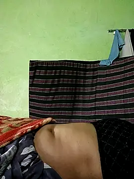 Snapshot of Hot_lali_555 chatting on 09/24/25, 12:47 Hot lali 555 online show from 09/24/25, 12:47