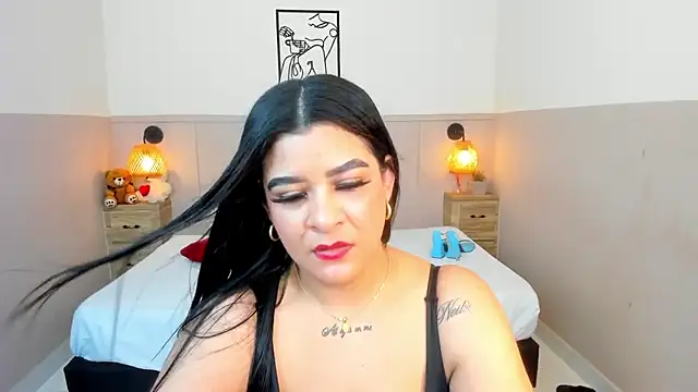 TianaGlow26 online show from 11/13/25, 07:46