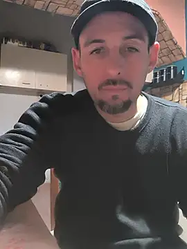 Snapshot of El_Andres_1 chatting on 06/18/26, 03:29 El Andres 1 online show from 06/18/26, 03:29