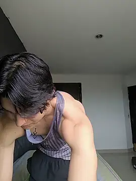 TeddyBear 07 online show from 10/31/25, 12:50