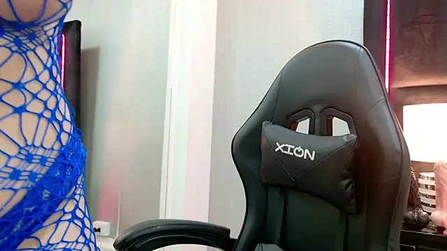 Sweet Lucianaa online show from 11/06/25, 08:32