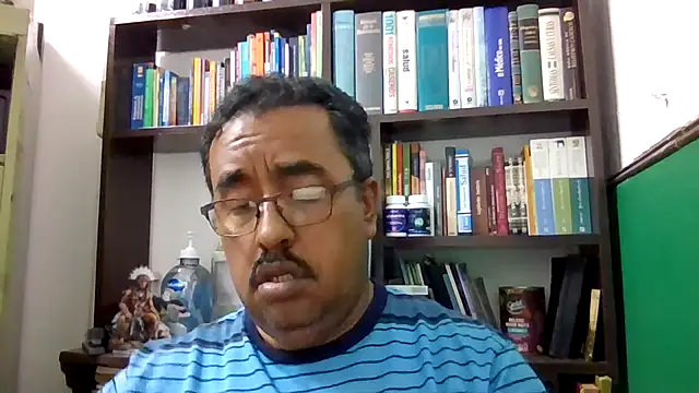 Snapshot of HomHot47 chatting on 10/18/25, 02:14 HomHot47 online show from 10/18/25, 02:14