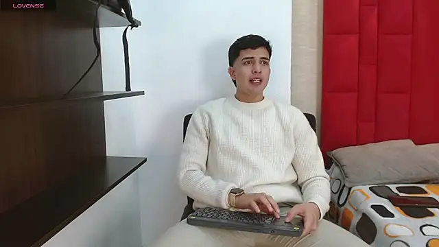 Cady Hot online show from 11/06/25, 07:48