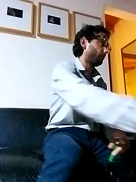 JONATAN ACA ESTOY online show from 02/06/26, 04:17