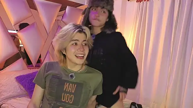 Vamps Lovers online show from 09/10/25, 02:44