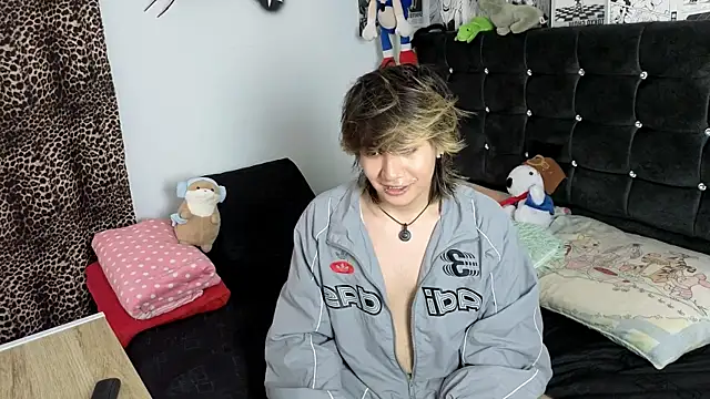 Vamps Lovers online show from 04/03/26, 08:40