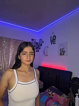 Ashley and Zoe online show from 04/11/26, 03:49