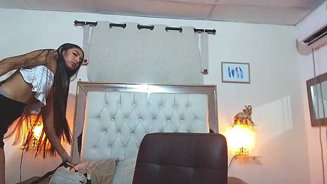 Snapshot of hanna_roussex69 chatting on 09/26/25, 02:37 hanna roussex69 online show from 09/26/25, 02:37