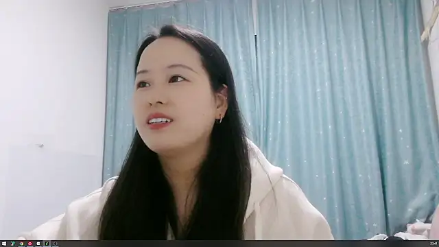 Snapshot of HY-21 chatting on 10/28/25, 02:42 HY-21 online show from 10/28/25, 02:42