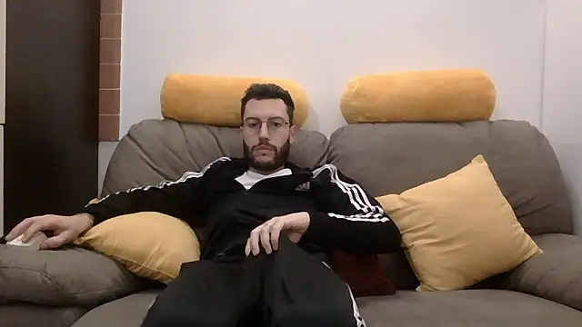 Amicisegreti online show from 01/10/26, 06:26