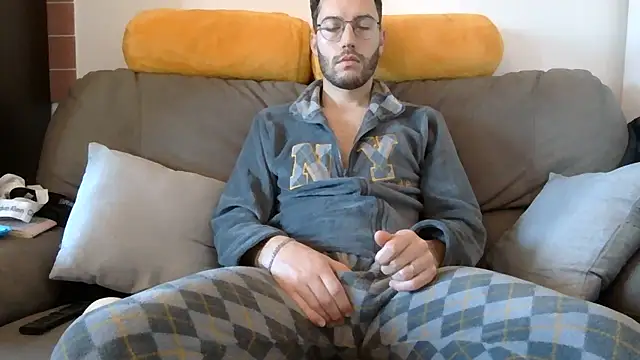 Amicisegreti online show from 02/02/26, 07:29